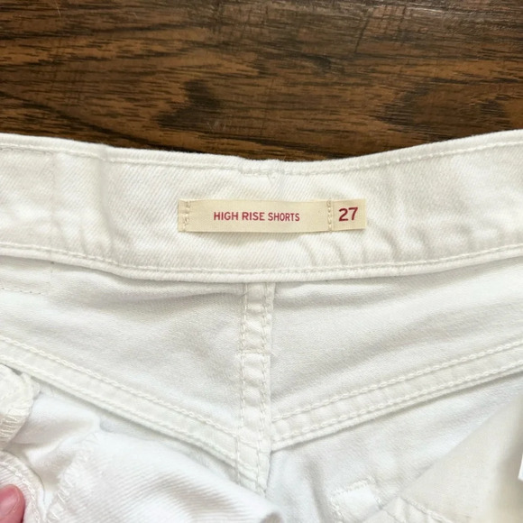 Levi’s High Rise Cut Off Distressed Solid White Jeans Shorts Womens Size 27 - Picture 4 of 5